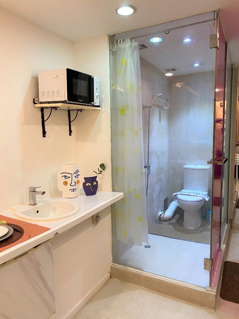Wan Chai (near Times Square) Serviced Studio with private bathroom + once a week maid service - 湾仔 - 独立套房 - Homates 香港