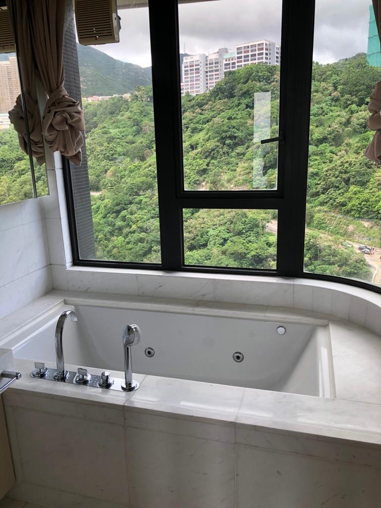Fully Furnished 2 bedrooms for sharing at Bel-Air on the Peak 貝沙灣六期合租連會所設施 - Residence Bel-Air - Bedroom - Homates Hong Kong