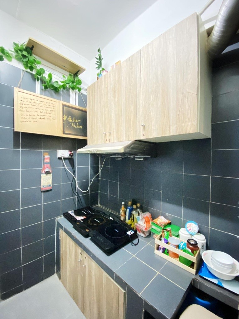 D01Yau Ma Tei Male Coliving space 寳翠大廈 2 mins to MTR  青年共居 - 旺角/油麻地 - 房間 (合租／分租) - Homates 香港