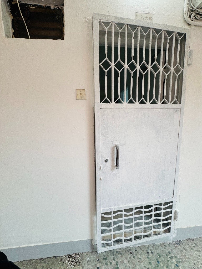 B016C  No lift Chinese Building Coliving space  - 深水埗 - 房間 (合租／分租) - Homates 香港