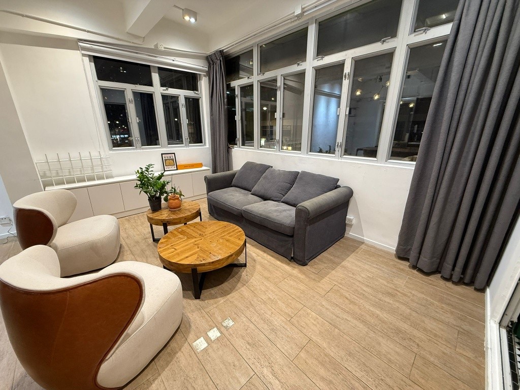 坐享半山扶手梯便利，只需轻松步行10多分钟 - 西半山 - 住宅 (整間出租) - Homates 香港