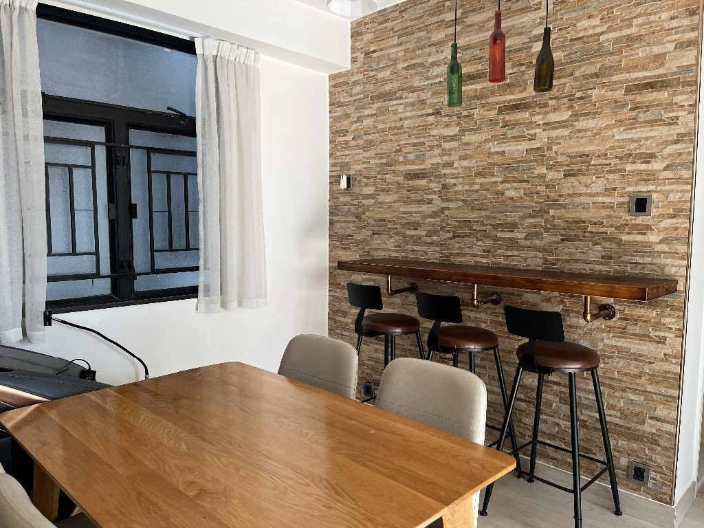 招一女室友 觀塘 分租一書睡房 光猛 全新裝修 乾淨安靜 樓下商場餐廳超市 小巴巴士地鐵 - 觀塘/秀茂坪 - 房間 (合租／分租) - Homates 香港