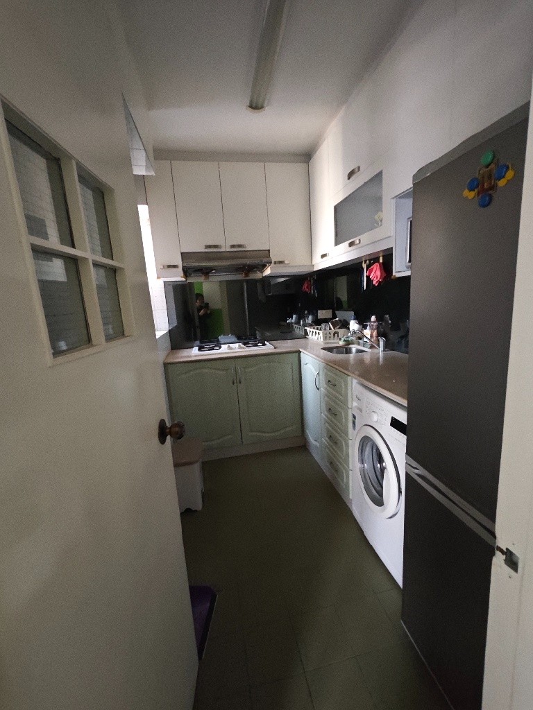 開揚交通方便新裝簡潔光猛房 - 屯门 - 房间 (合租／分租) - Homates 香港