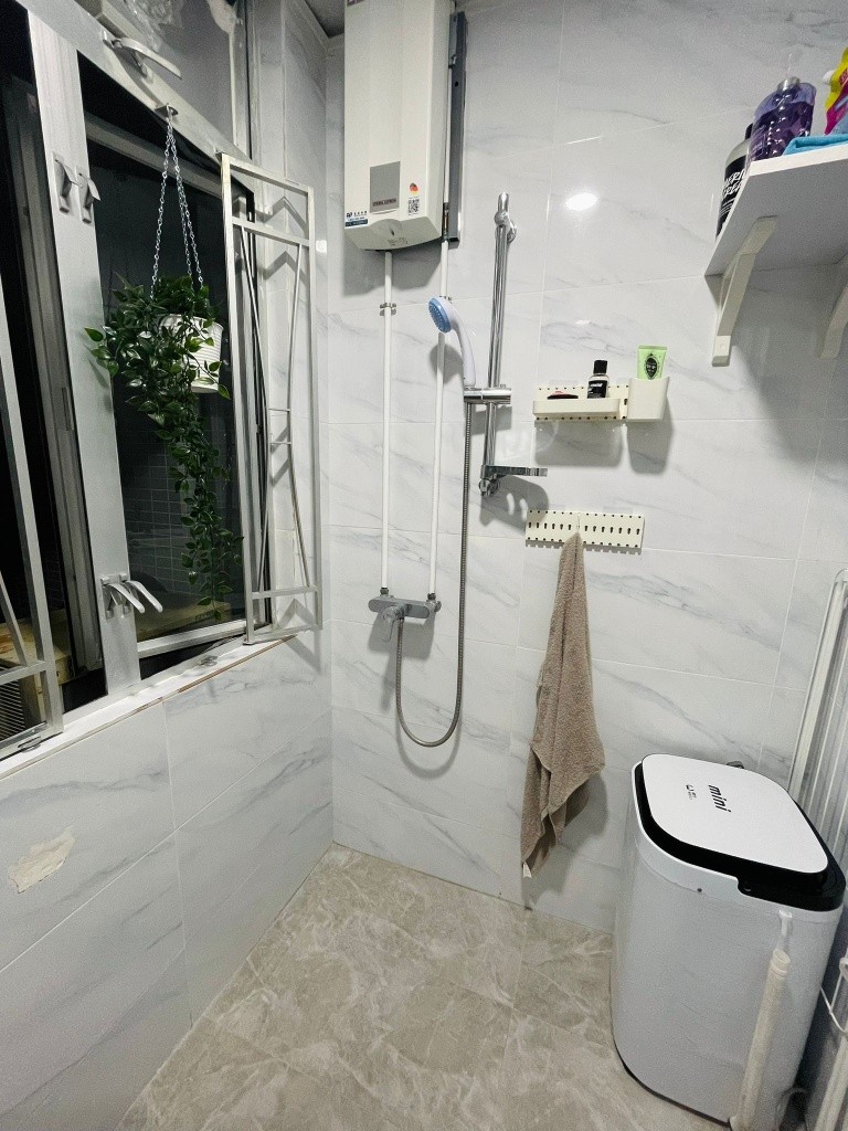 9636.9194 WhsApp  (唐樓)旺角、太子、鄰近火車站、地鐵、中心點、新裝修﹗ - 旺角/油麻地 - 住宅 (整间出租) - Homates 香港