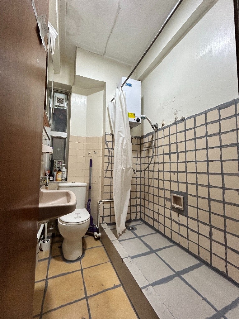 Causeway Bay Female Coliving space near MTR bus stop - 銅鑼灣 - 房間 (合租／分租) - Homates 香港