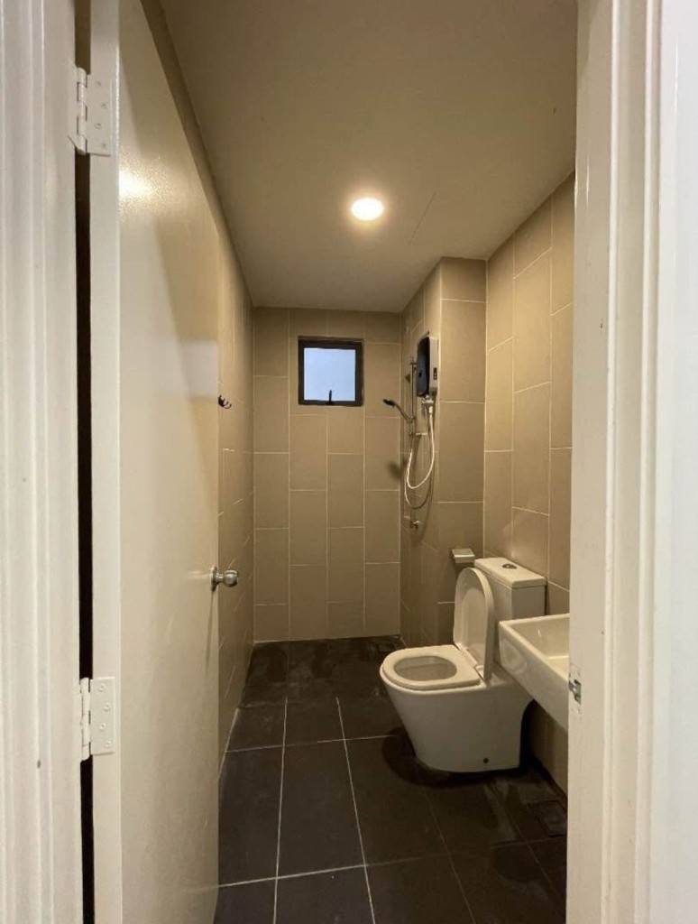 The Andes Middle Room for rent -  - 房间 (合租／分租) - Homates 马来西亚