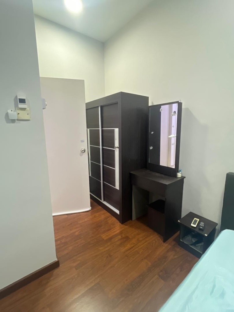 The Andes Middle Room for rent -  - 房间 (合租／分租) - Homates 马来西亚