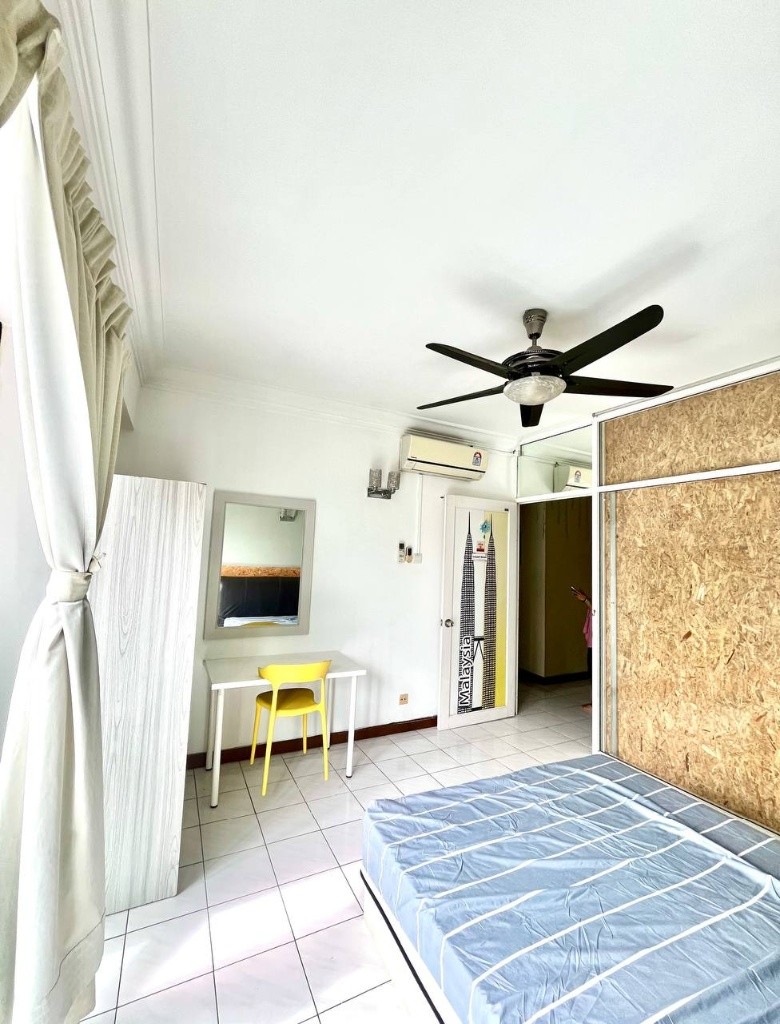City Living Made Easy 🏙️ Room 2 Min Walk To LRT PWTC and Sunway Putra Mall 🛍️🛒 - Wilayah Persekutuan Kuala Lumpur - Bedroom - Homates Malaysia
