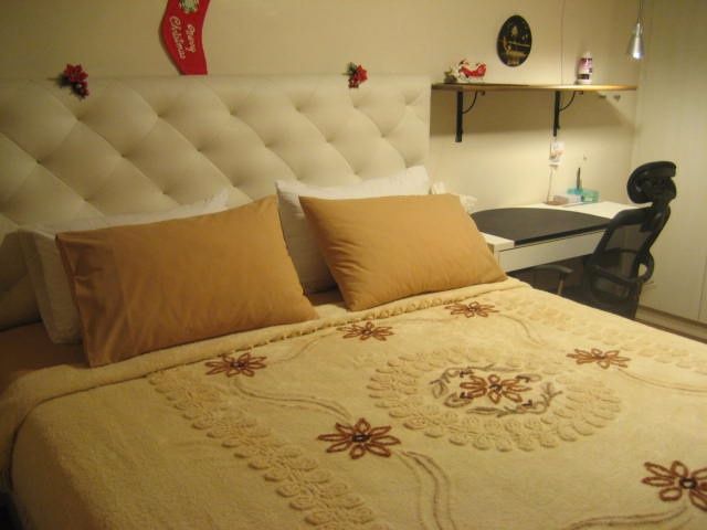 B&amp;B HOMESTAY- DELUXE BEDROOM with SEALY KING SIZE BED - Ang Mo Kio - Bedroom - Homates Singapore