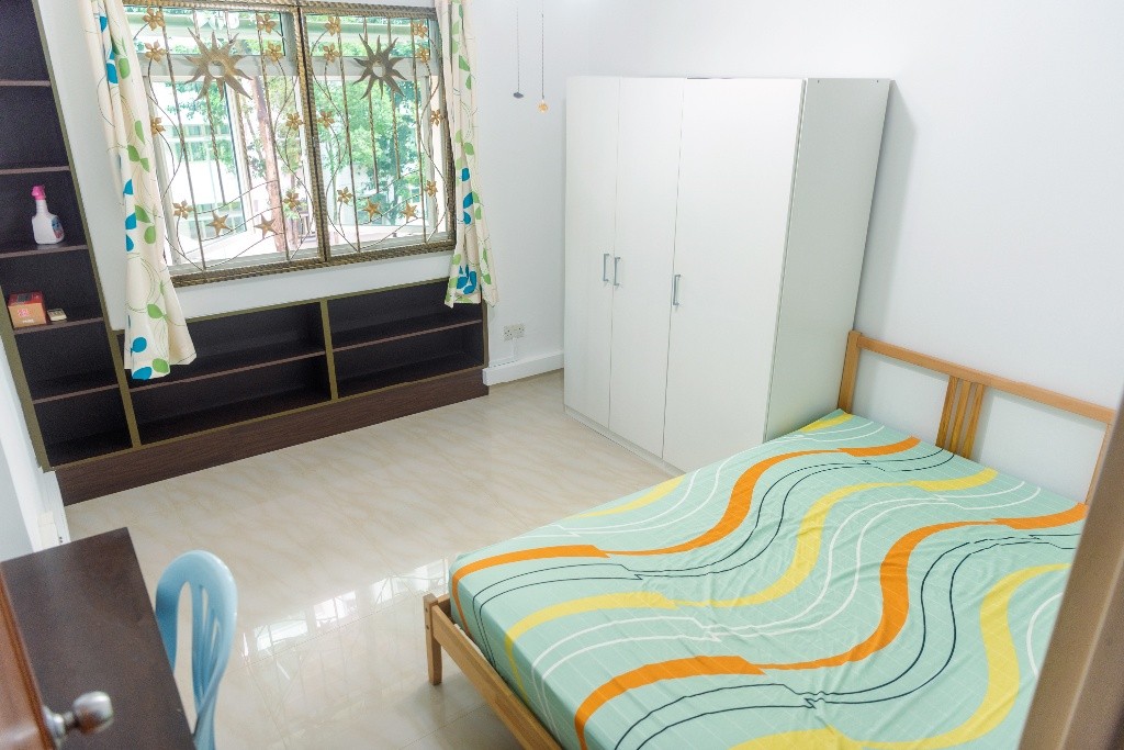 Punggol Blk 107B room for rent (young chinese family) - Punggol 榜鵝 - 分租房間 - Homates 新加坡