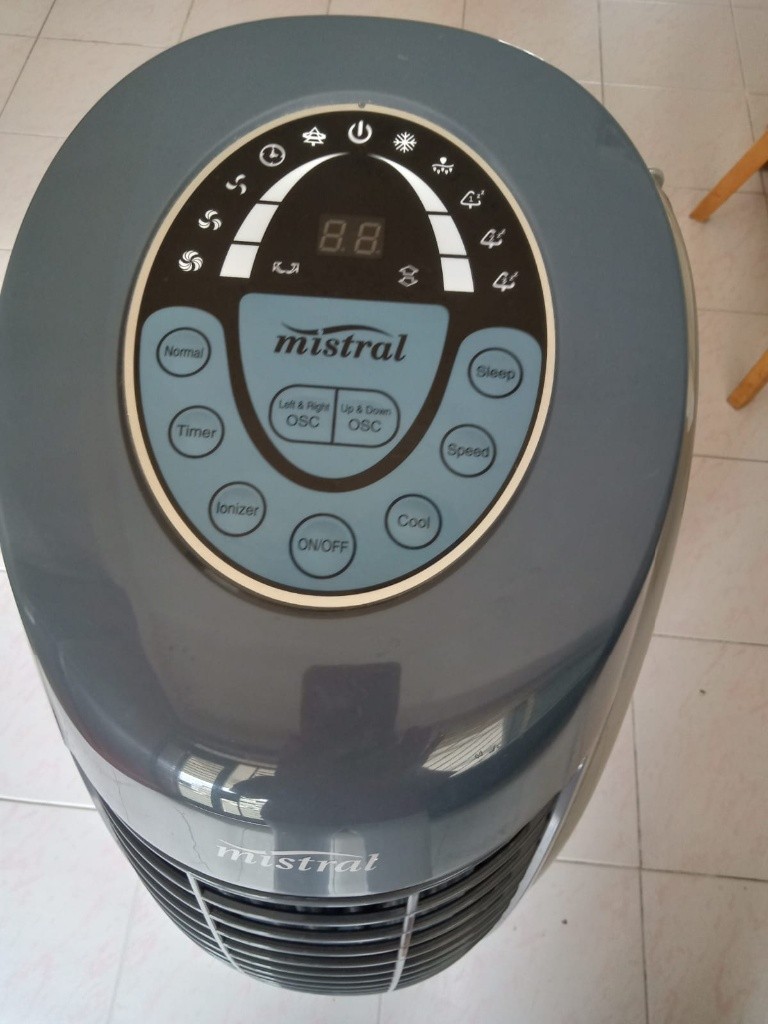 SIMEI MRT PORTABLE AIR-COND COMMON RM FOR RENT. NO AGENT. 87767268. - Simei - Bedroom - Homates Singapore