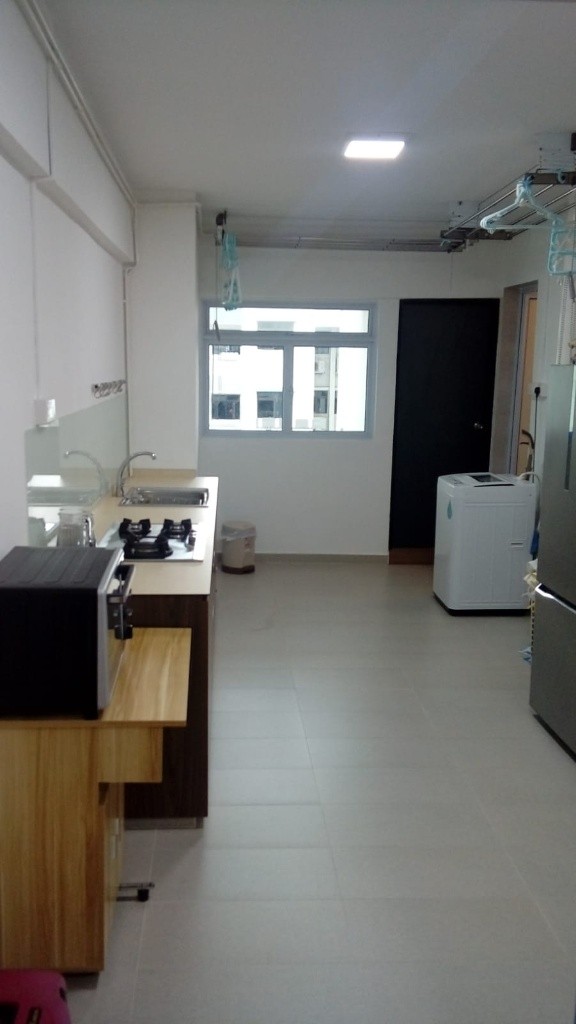 $680 aircon single ladies. Available 8 Feb. No agent fee. Contact owner for viewing. - Hougang - Bedroom - Homates Singapore