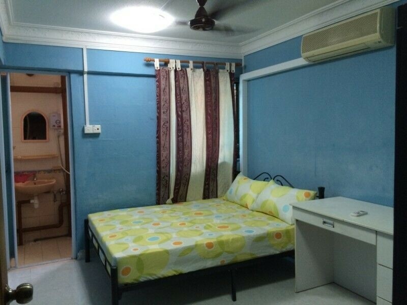                  S$ 1400 Master Room Rental _Ang Mo Kio near MRT Station _96728441 - Ang Mo Kio - Bedroom - Homates Singapore