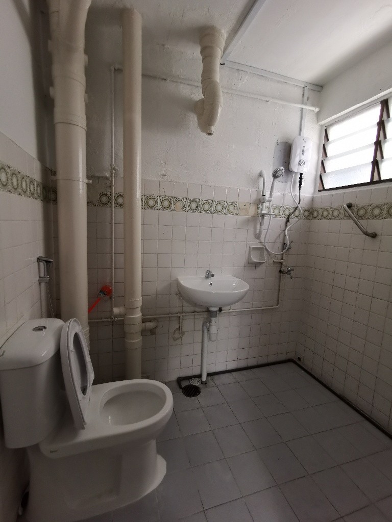 Available 25Sep-Keppel Harbour view/1 PERSON STAY ONLY/Aircon/Wifi/Cooking and visitors allowed/No owner staying/Near Chinatown MRT/Outram MRT/Tanjong Pagar MRT  - Chinatown - Bedroom - Homates Singapore