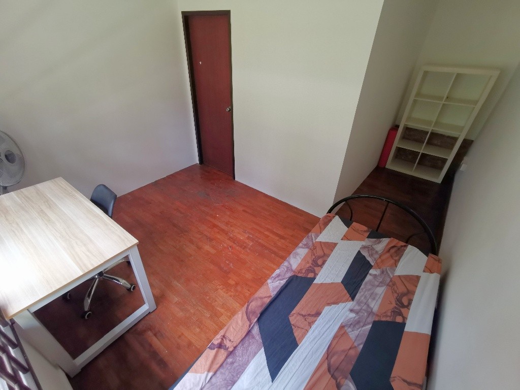 Immediate Available - Common Room/FOR 1 PERSON STAY ONLY/2 Shared Bathroom/Include Utilities/Wifi/Aircon/No Agent Fee/Light Cooking Allowed/Washing Machine - Marymount - Flat - Homates Singapore