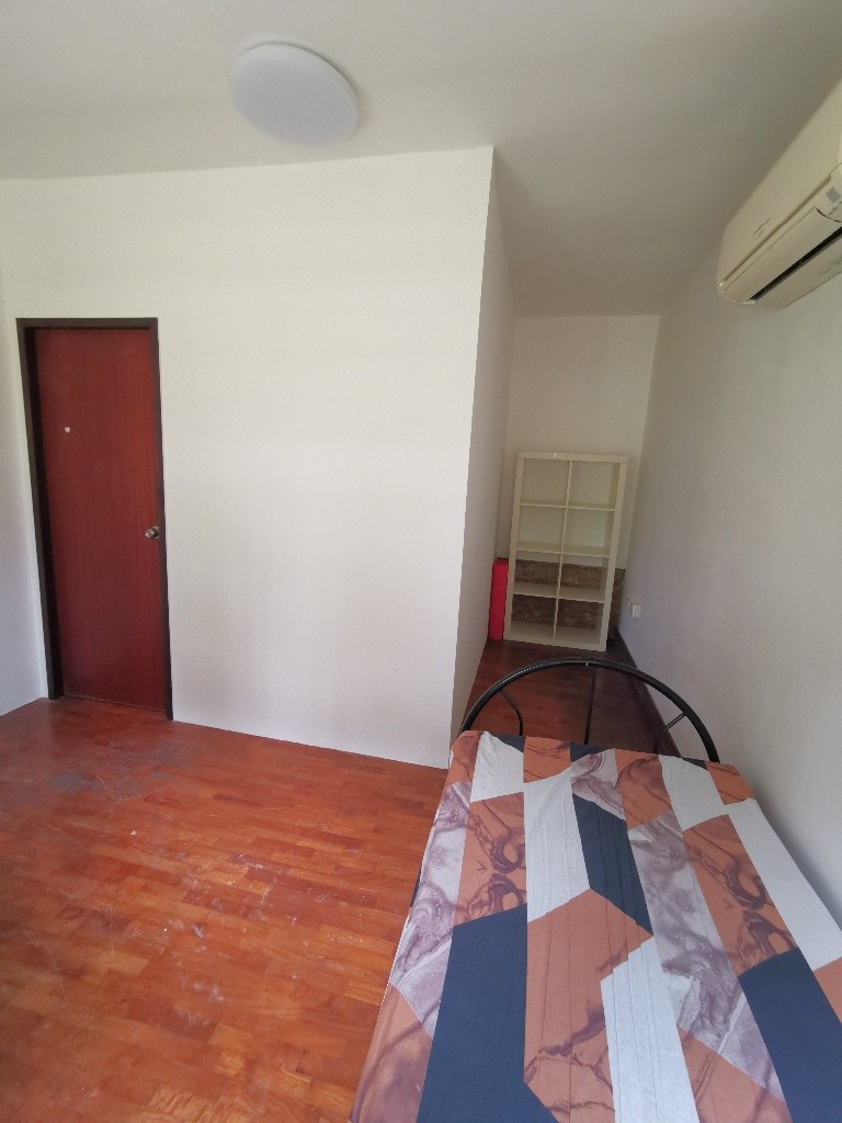 Immediate Available - Common Room/FOR 1 PERSON STAY ONLY/2 Shared Bathroom/Include Utilities/Wifi/Aircon/No Agent Fee/Light Cooking Allowed/Washing Machine - Marymount 瑪麗蒙 - 整个住家 - Homates 新加坡