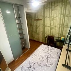 Available immediate - Common Room/FOR 1 PERSON STAY ONLY/ Wifi/ Air-con/No owner staying/No Agent Fee/Cooking allowed/Paya Lebar MRT, Dakota MRT/Private lift access to apartment - Geylang - Bedroom - Homates Singapore