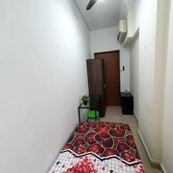 Available 02 Sep - Common Room/Strictly Single Occupancy/no Owner Staying/No Agent Fee/Cooking allowed/Near Newton MRT/Near Orchard MRT/Stevens MRT - Stevens - Bedroom - Homates Singapore