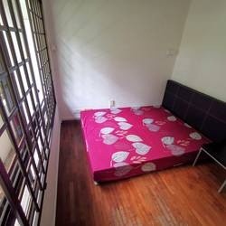 Available 02 Sep - Common Room/FOR 1 PERSON STAY ONLY/2 Shared Bathroom/Include Utilities/Wifi/Aircon/No Agent Fee/Light Cooking Allowed/Washing Machine - Marymount - Bedroom - Homates Singapore