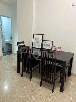 Available 15 Sep - Master  Room/1 Person Stay Only/No Owner Staying/Fully Furnished with Bed/Wardrobe/WIFI/Air-con/2 Shared Bathrooms/allowed Cooking/ Toa Payoh MRT and Novena MRT          - Toa Payoh - Homates 新加坡