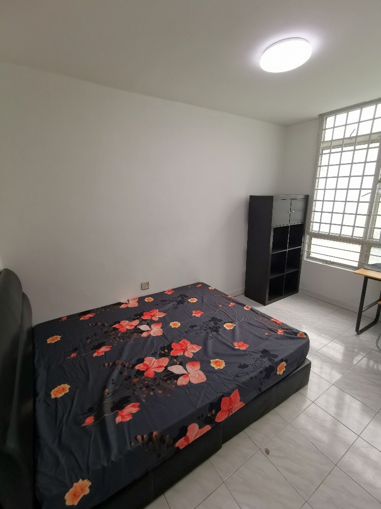 Available 02 OCT/Classic Deluxe  Room/ for 1 person stay only /Wifi/No owner staying/No Agent Fee/Cooking allowed/Near Paya Lebar MRT/Aljunied MRT/Dakota MRT  - Paya Lebar - Bedroom - Homates Singapore