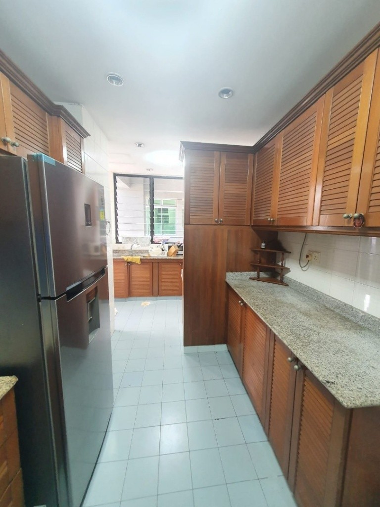 Common Room/ Only for Ladies /FOR 1 PERSON STAY ONLY/Wifi/No owner staying/No Agent Fee / Cooking allowed/Novena/ Boon Keng / Farrer Park / Available 02 Nov - Toa Payoh 大巴窯 - 分租房間 - Homates 新加坡