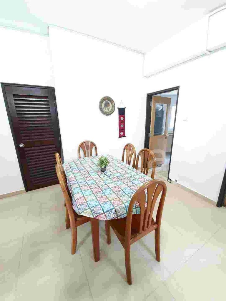 Available 13 Nov -Common Room/FOR 1 PERSON STAY ONLY/Wi-Fi/No owner staying/No Agent Fee / Cooking allowed/Near Toa Payoh/ Boon Keng / Novena MRT  - Novena 諾維娜 - 分租房間 - Homates 新加坡