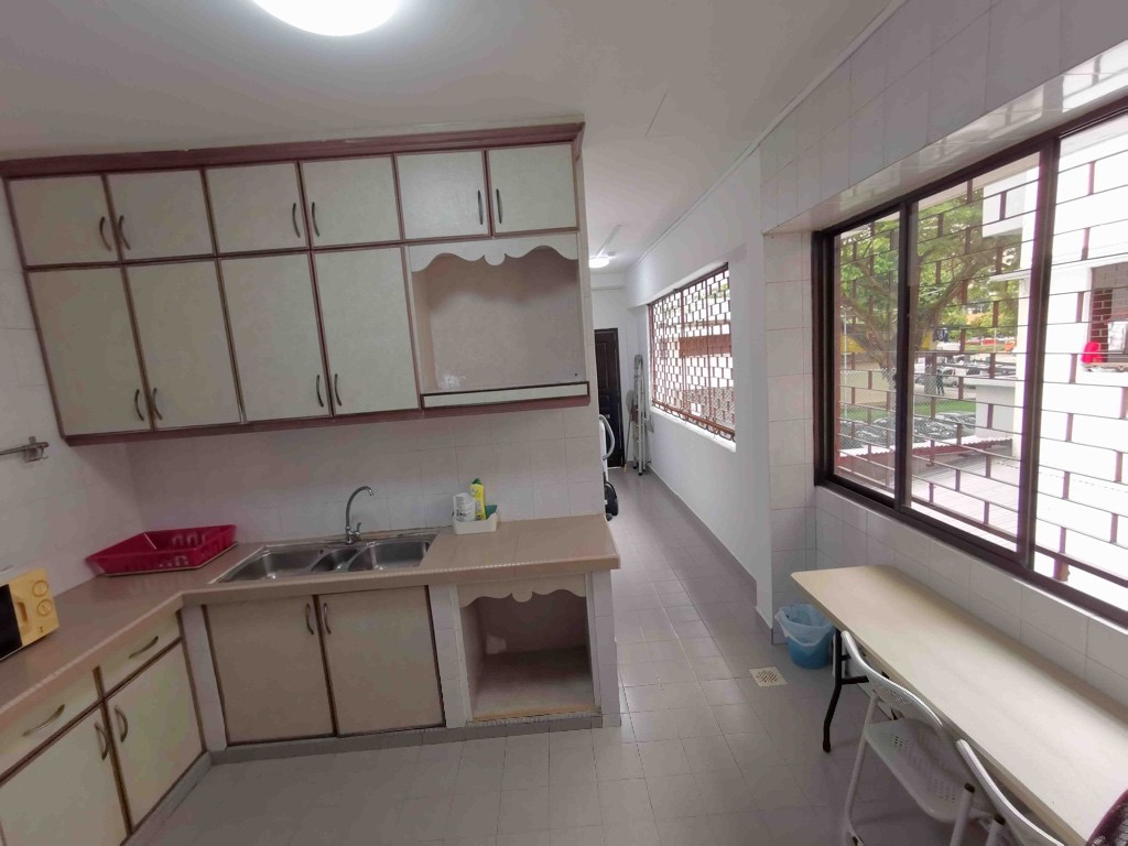 👉Common Room/FOR 1 PERSON STAY ONLY/Next to Whampoa food center &amp; supermarket/Wifi/No owner staying/No Agent Fee/Cooking allowed/Near Novena MRT/Toa Payoh MRT/Caldecott MRT /Available 12 Jan - - Homates 新加坡