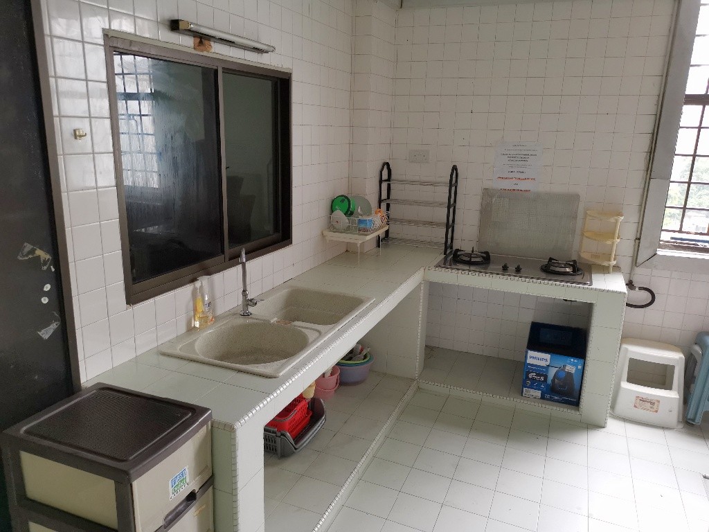 Available 16 Aug  - Common Room/Strictly Single Occupancy/no Owner Staying/No Agent Fee/Cooking allowed/Near Somerset MRT/Newton MRT/Dhoby Ghaut MRT ___________________________________________________ - Homates Singapore