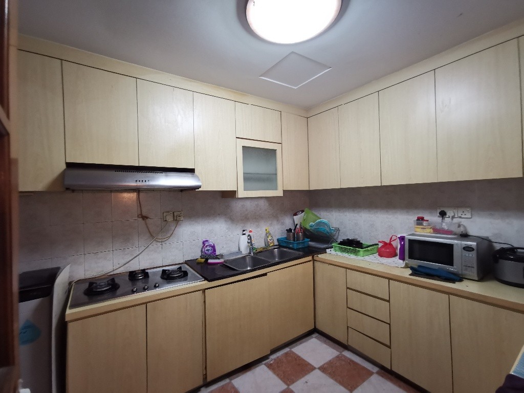 Common Room/1 person stay/No Owner Staying/Fully Furnished /WIFI/2 Shared Bathroom/allowed Light Cooking/ Balestier / Toa Payoh/Novena MRT /Available Immediate - Toa Payoh 大巴窑 - 分租房间 - Homates 新加坡