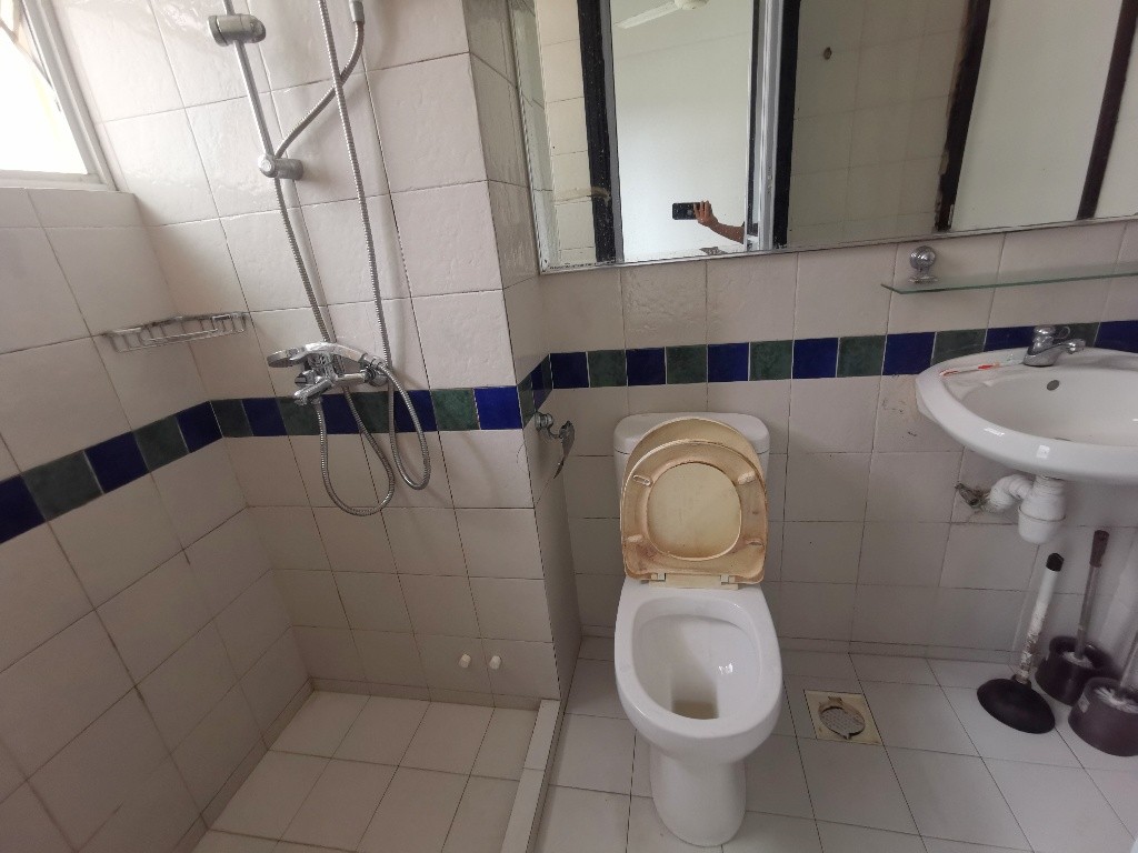 Kallang MRT / Stadium MRT / Mountbatten MRT / Master with Private Bathroom/ Available 21 Dec/ No Agent Fee - Kallang 加冷 - 分租房間 - Homates 新加坡