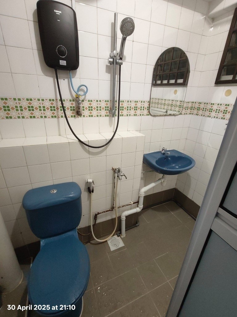 Master bedroom for rent very near to choa chu kang mrt - Choa Chu Kang - Bedroom - Homates Singapore