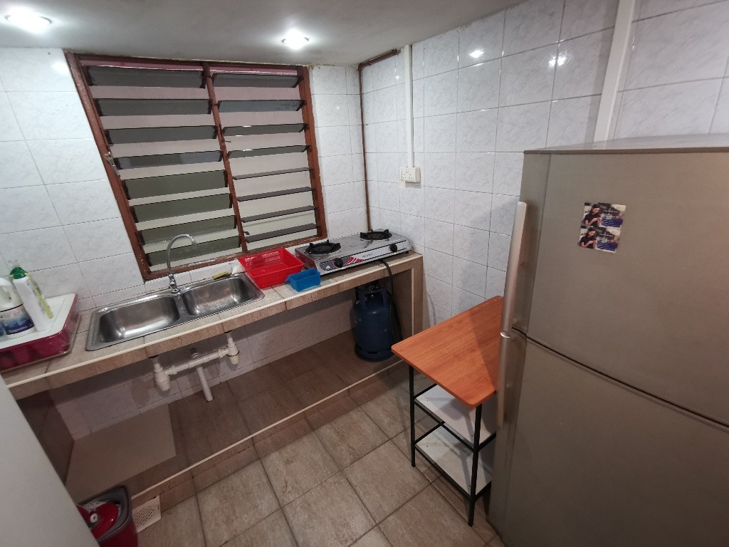 Immediate Available / Near Lavender MRT/Nicoll Highway MRT / Bugis MRT  /Min 3 - 12 Month Rental / For 1 pax stay / Include utilities / No owner stay - Lavender - Bedroom - Homates Singapore