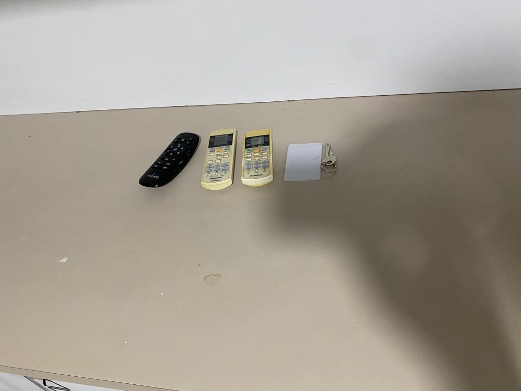 Room For Rent - Bukit Batok, Blk 1P Pine Grove - Bukit Timah 武吉知馬 - 分租房间 - Homates 新加坡