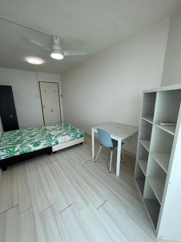 Room for Rent / Jurong East MRT / Deluxe Queen Room / 1-2 Pax Stay / Available Immediate/RM1 - Jurong East 裕廊东 - 分租房间 - Homates 新加坡