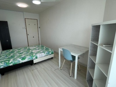 Room for Rent / Jurong East MRT / Deluxe Queen Room / 1-2 Pax Stay / Available Immediate/RM1 - 124 Jurong East Street 13, #06-19, Singapore 600124