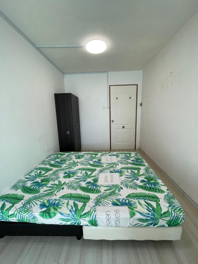Room for Rent / Jurong East MRT / Deluxe Queen Room / 1-2 Pax Stay / Available Immediate/RM1 - Jurong East 裕廊东 - 分租房间 - Homates 新加坡
