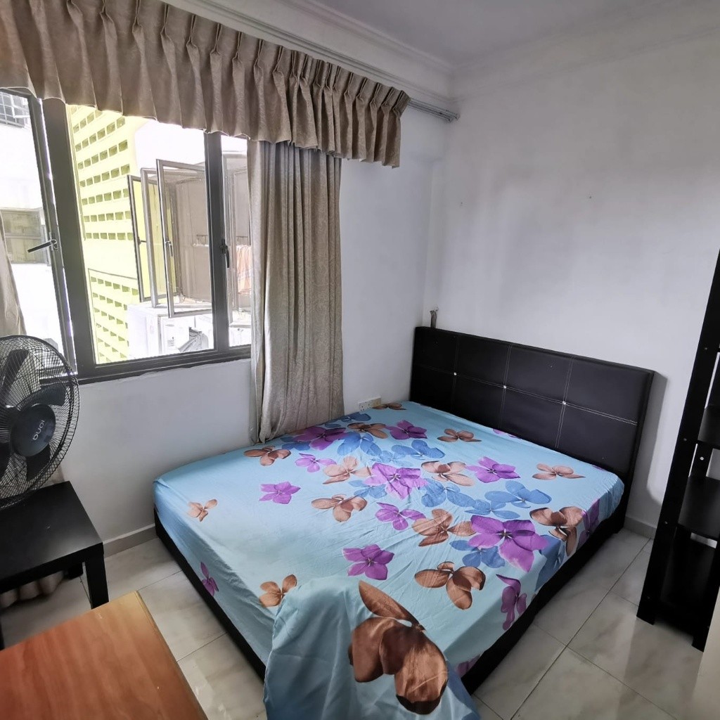 ROOM FOR RENT AT 10E BRADDELL VIEW #13-19 - Toa Payoh 大巴窯 - 整個住家 - Homates 新加坡