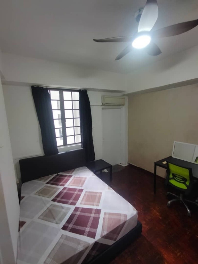 Room for Rent / Paya Lebar – Aljunied – Dakota MRT / Master Room / Available Immediate/ Moro Mansion - Paya Lebar 巴耶利嗒 - 整个住家 - Homates 新加坡