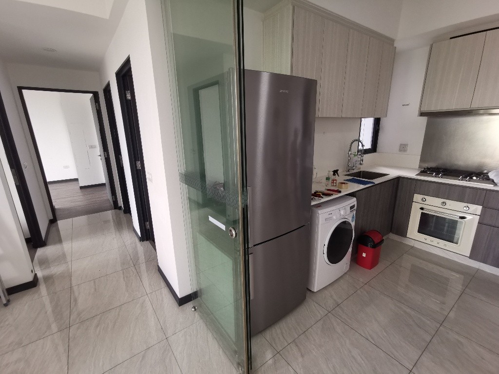 Room for rent / BRADDELL MRT/ TOA PAYOH MRT / Common room / 1pax stay / Available 14 Nov/ GEM RESIDENCES - Toa Payoh 大巴窑 - 整个住家 - Homates 新加坡