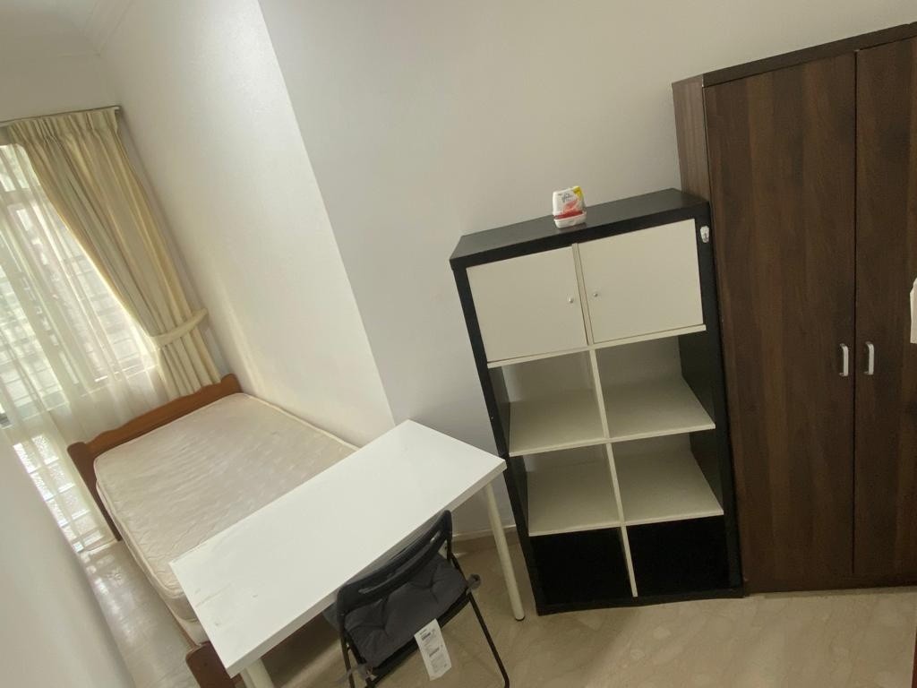 Room for rent / Near Newton MRT/Near Orchard MRT/Stevens MRT / Common room / 1pax stay / Available Immediately - Bukit Timah - Bedroom - Homates Singapore