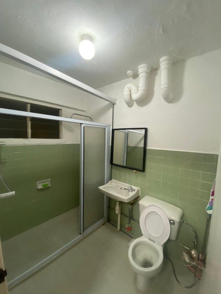 Available﻿ Immediately - Common Room/Include Utilities/Wifi/Aircon/No Agent Fee/Light Cooking Allowed/Washing Machine - Toa Payoh - Bedroom - Homates Singapore