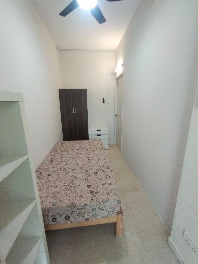 Available Immediate/Common Room/Near Toa Payoh, Novena MRT/No Owner Staying/Fully Furnished with Bed/Wardrobe/WIFI/Air-con - Toa Payoh 大巴窑 - 分租房间 - Homates 新加坡