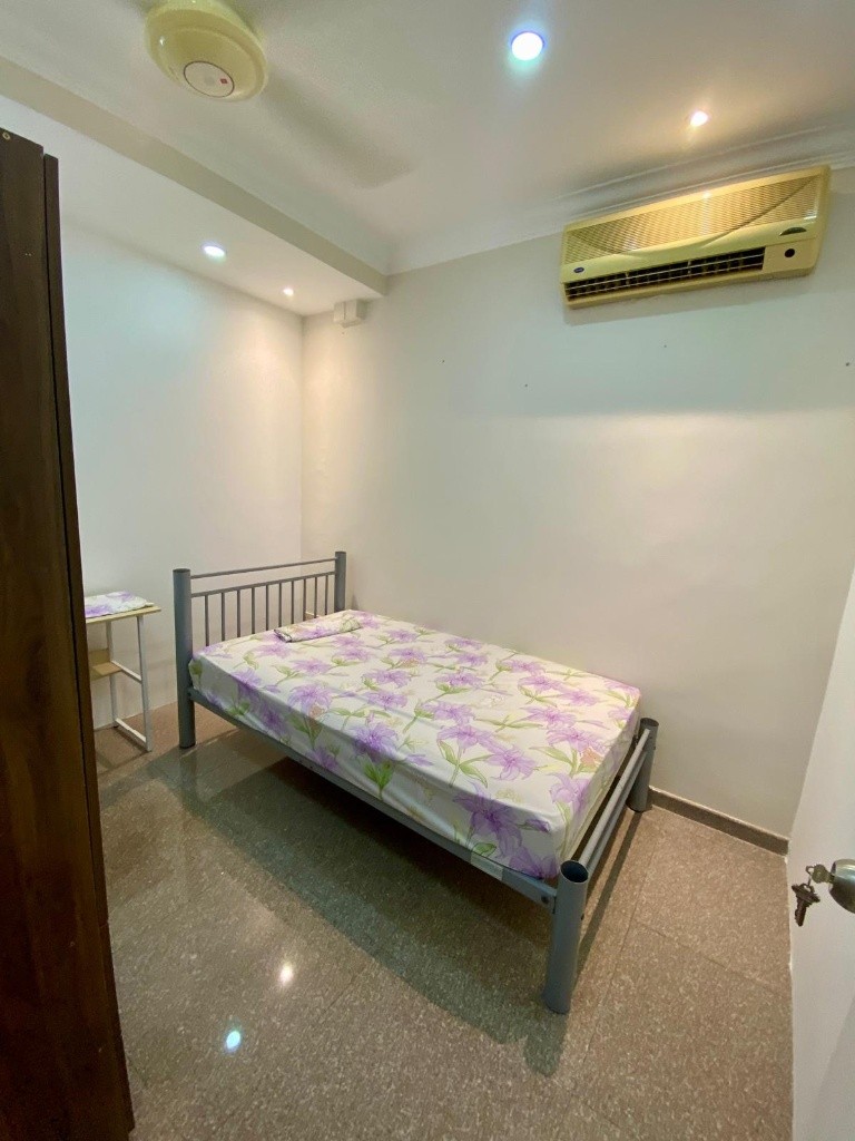 Room for rent / Kembangan MRT | Eunos mrt / Common room / 1-2 pax stay/ Available 15 Jan - Eunos - Flat - Homates Singapore