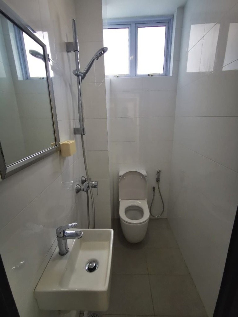 Room for rent / Toa Payoh, Boon Keng, Novena MRT / Common room / 1 pax stay / Available﻿ IMMEDIATE - Toa Payoh 大巴窑 - 整个住家 - Homates 新加坡