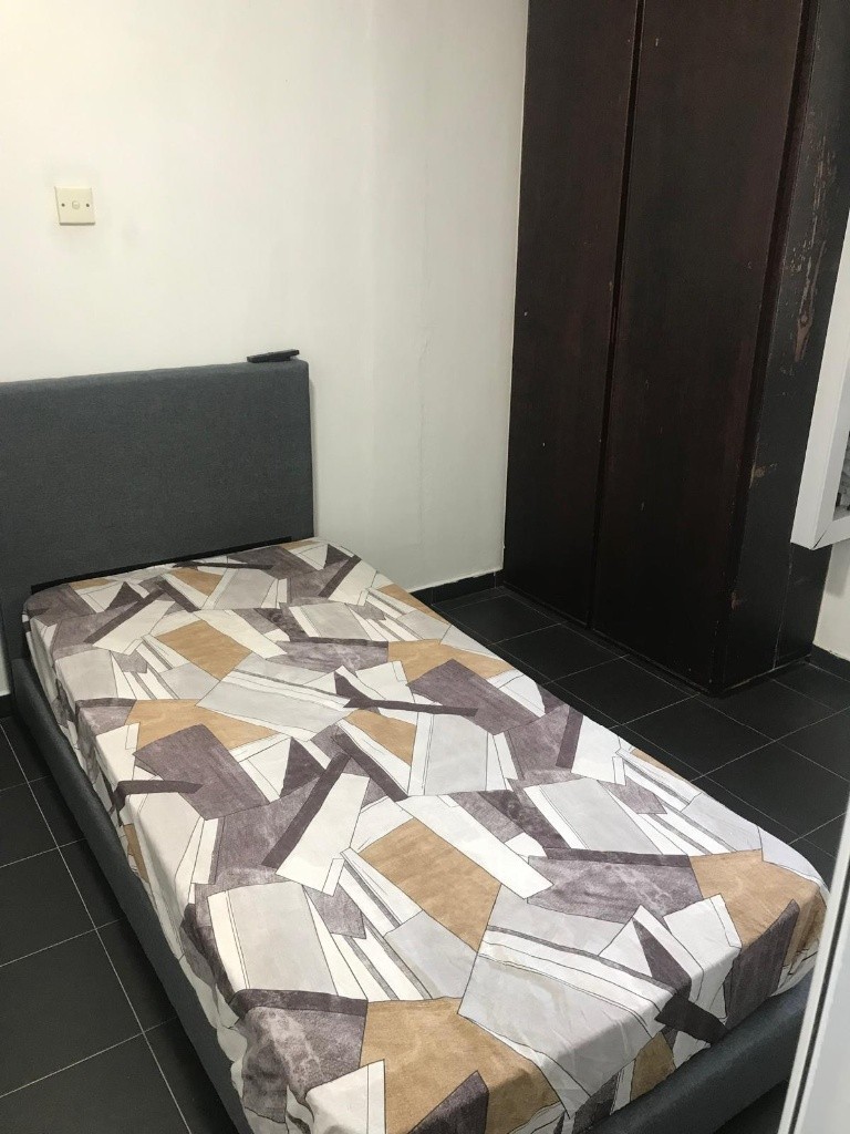 Toa Payoh room for rent/Caldecott, Braddell MRT/Common Room/1 pax stay only/Available 2 March - Toa Payoh 大巴窯 - 分租房間 - Homates 新加坡