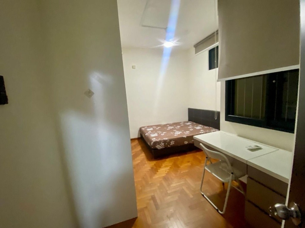 Available﻿ May 2 - Common Room/Include Utilities/Wifi/Aircon/No Agent Fee/Light Cooking Allowed/Washing Machine - Eunos 友诺士 - 分租房间 - Homates 新加坡