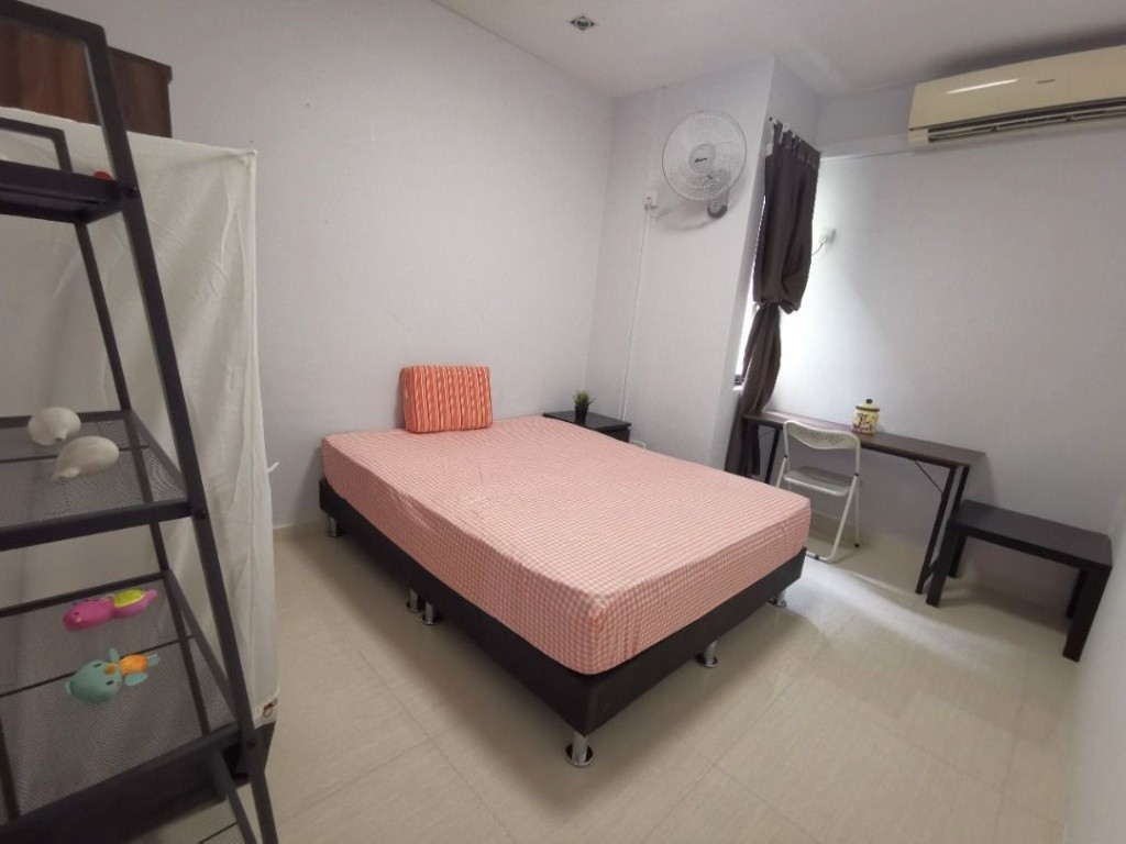 Room for rent / Kembangan, Eunos / Common room / 1pax stay / Available immediately - Eunos 友诺士 - 分租房间 - Homates 新加坡