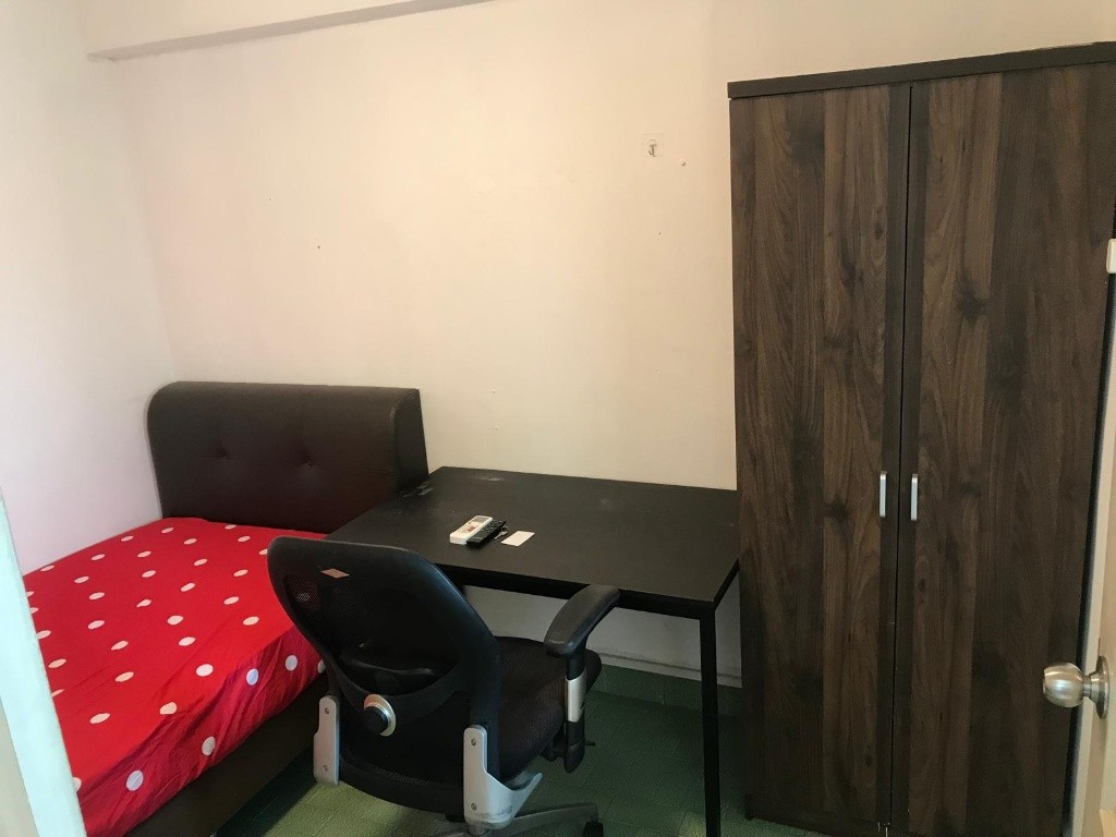 Room for rent / Marymount, Caldecott MRT / Common room / 1pax stay / Available April 14 - Marymount 瑪麗蒙 - 分租房間 - Homates 新加坡