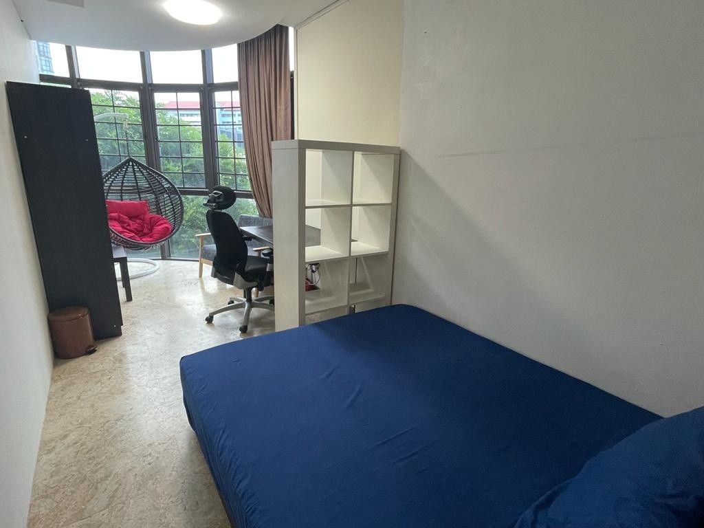Room for rent / Chinesee Gardern, Jurong West, Boon Lay / Common room / 1pax stay / Available April 29 - Jurong East 裕廊東 - 分租房間 - Homates 新加坡